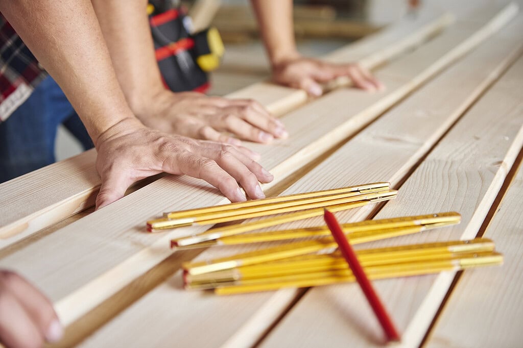 How-Long-Does-It-Take-to-Build-a-Small-Deck